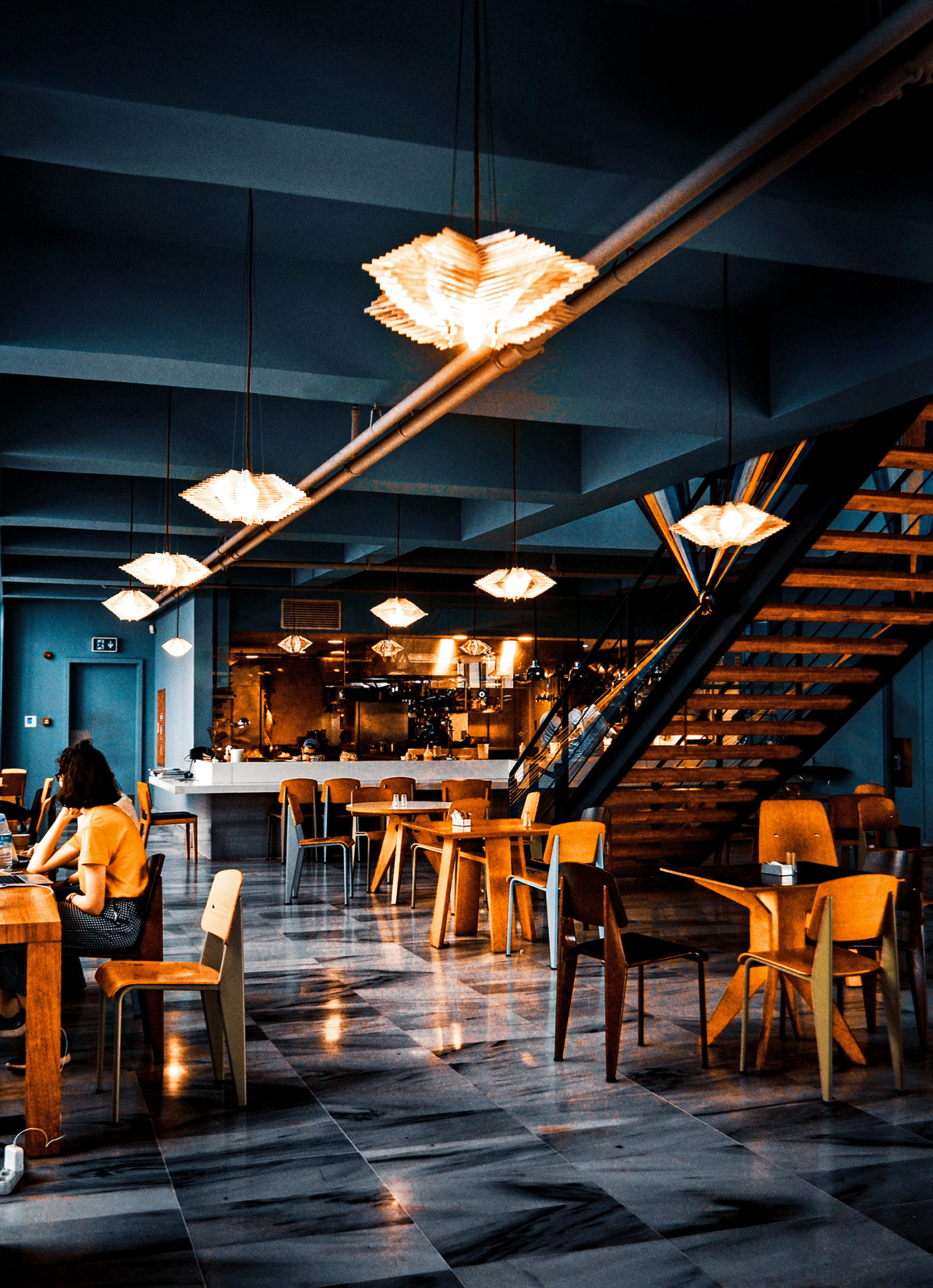 Restaurant tables room